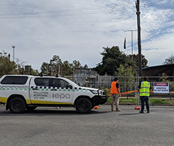 EPA officer helps secure fire site at Bourke Diggers Club 