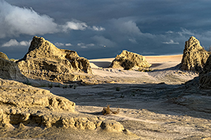 Sleeping warriors, Mungo National Park